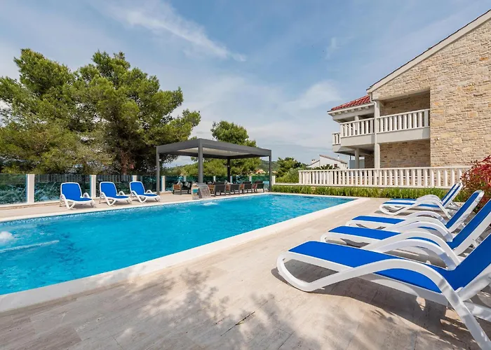Stunning In With Wifi Apartment Mrljane