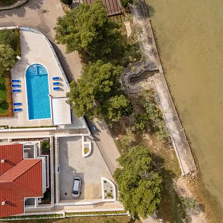 Stunning In With Wifi דירה Mrljane