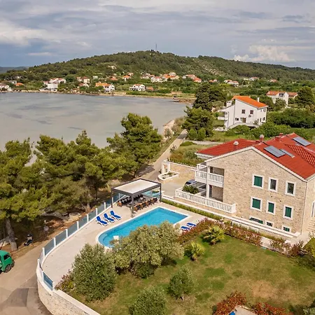 Awesome Apartment In Mrljane