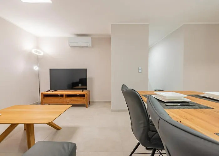 Stunning In With Wifi דירה