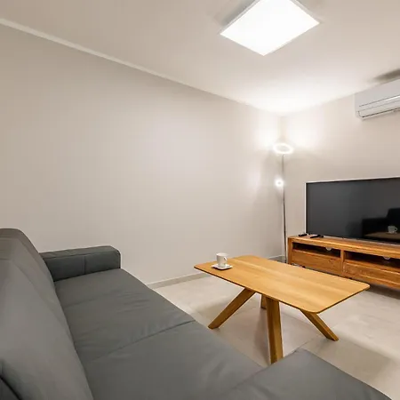 Stunning In With Wifi