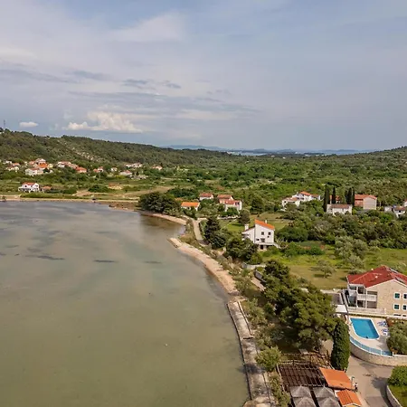 Stunning In With Wifi